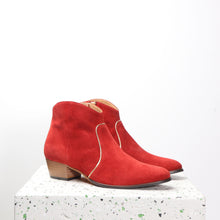 Load image into Gallery viewer, Dunn Suede Red - Emma Go Shoes