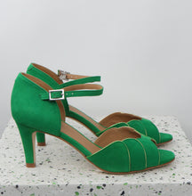 Load image into Gallery viewer, PHOEBE Suede Bright Green & Nappa Gold