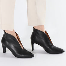 Load image into Gallery viewer, Aya Calf Black - Emma Go Shoes