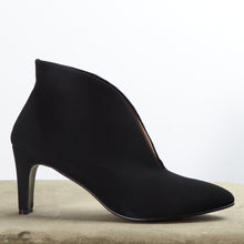 Load image into Gallery viewer, Aya Suede Black - Emma Go Shoes