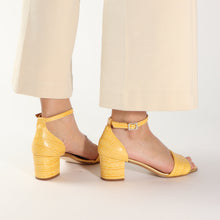 Load image into Gallery viewer, Becky Yellow & Gold - last pair 40