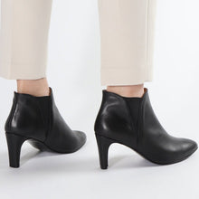 Load image into Gallery viewer, Elisa Calf Black - Emma Go Shoes