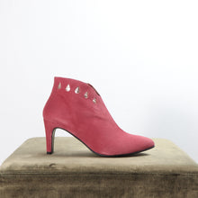 Load image into Gallery viewer, Iben Suede Old Rose - last few 39 & 40 - Emma Go Shoes