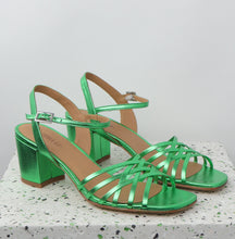 Load image into Gallery viewer, KATRINA Metal Kryptonite