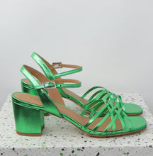 Load image into Gallery viewer, KATRINA Metal Kryptonite