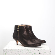 Load image into Gallery viewer, Linn Spark - Last pairs 36 & 38 - Emma Go Shoes