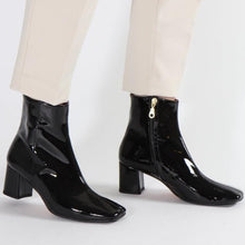 Load image into Gallery viewer, Laetitia Patent Black - Emma Go Shoes

