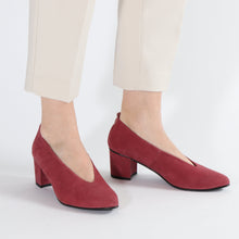Load image into Gallery viewer, Mira Suede Old Rose and Rosegold - Emma Go Shoes
